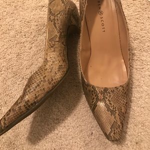 Animal print heels. Nice to wear to work